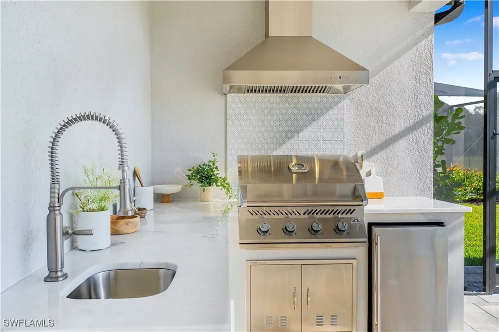 20507 Napa Loop Estero FL 33928