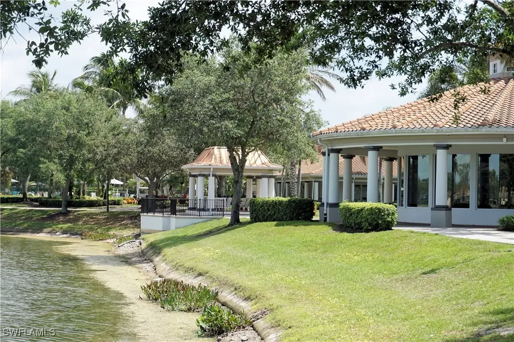 4194 Saint George Lane Naples FL 34119