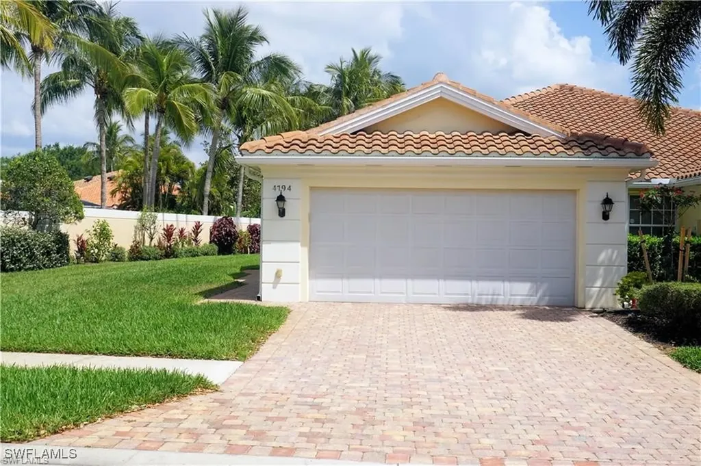 4194 Saint George Lane Naples FL 34119