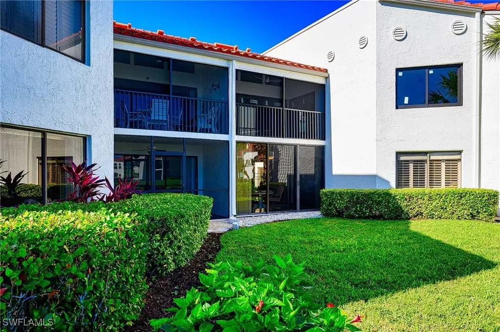 595 Beachwalk Circle Naples FL 34108