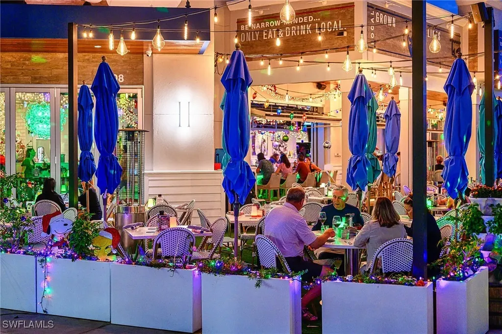 595 Beachwalk Circle Naples FL 34108