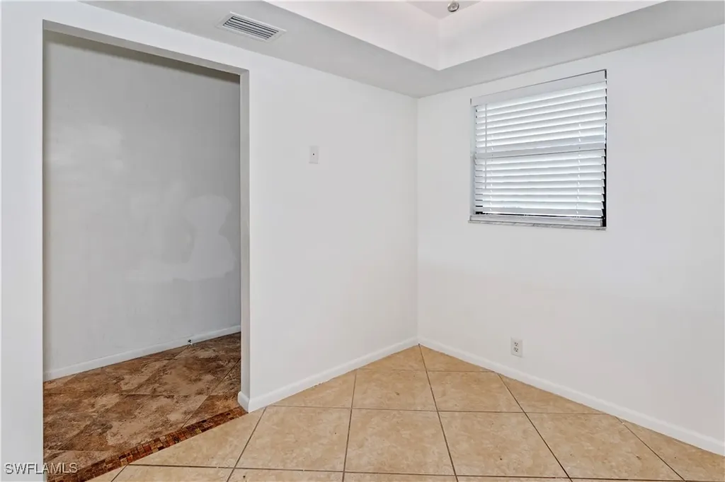 1733 Courtyard Way Naples FL 34112