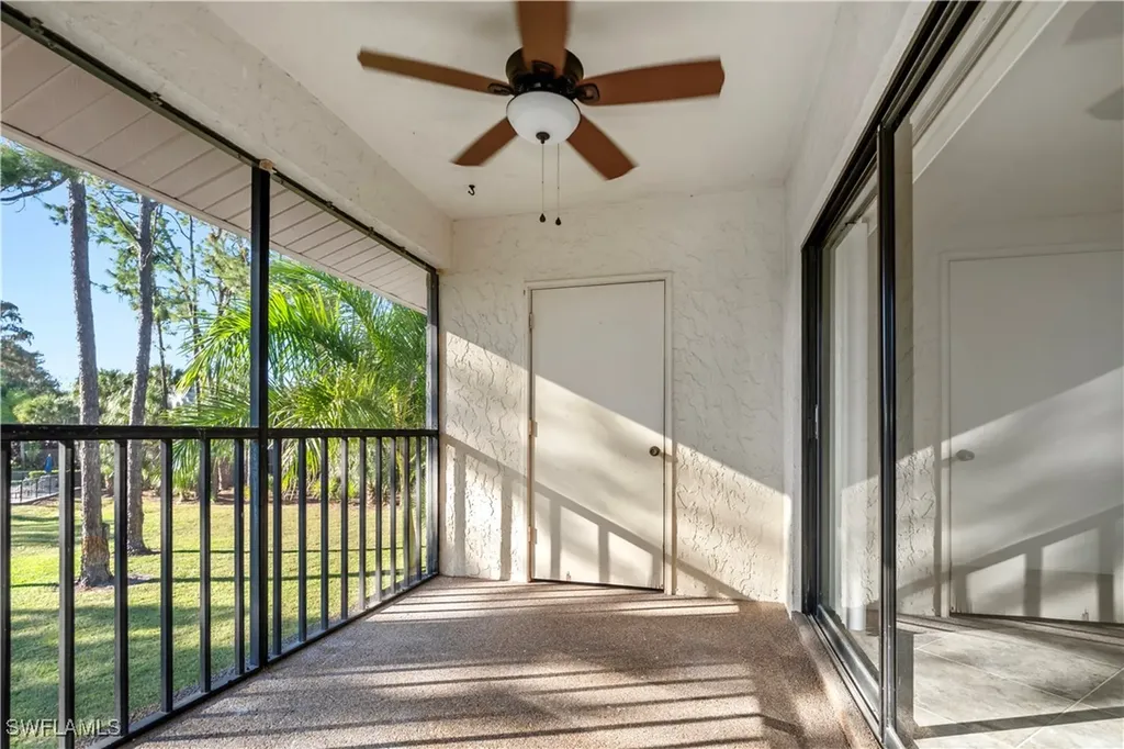 1733 Courtyard Way Naples FL 34112