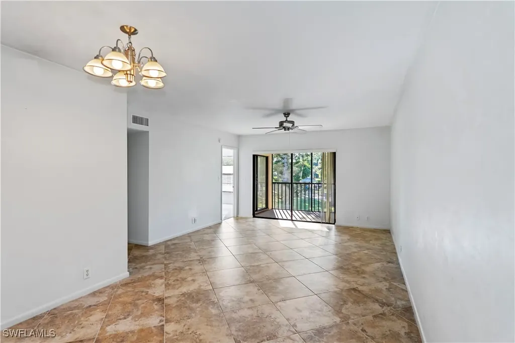 1733 Courtyard Way Naples FL 34112