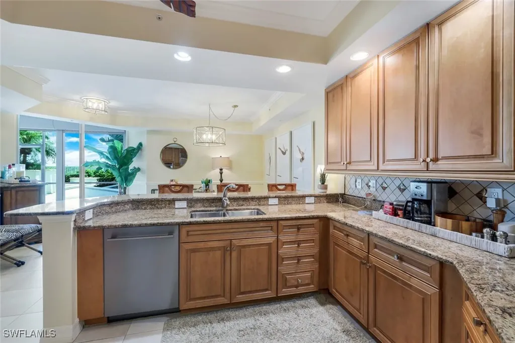 295 Grande Way Naples FL 34110