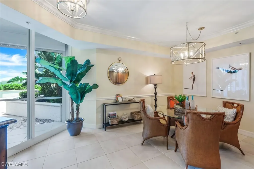 295 Grande Way Naples FL 34110