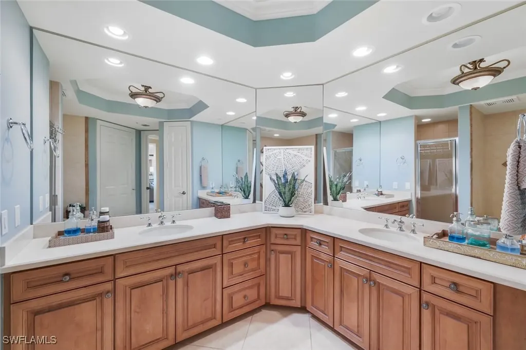 295 Grande Way Naples FL 34110