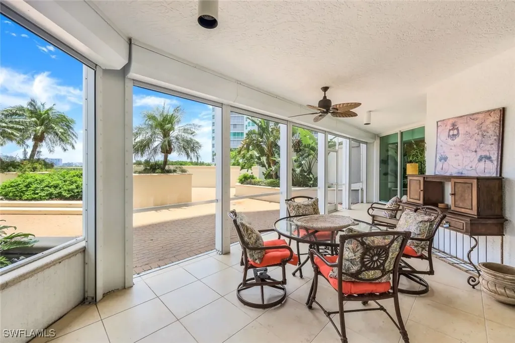 295 Grande Way Naples FL 34110
