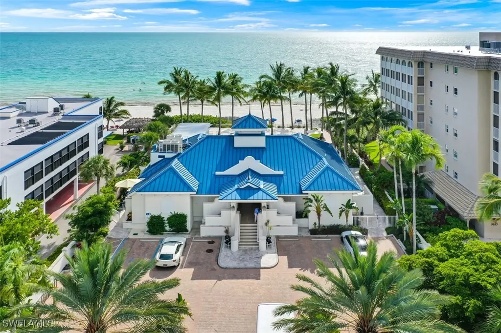 295 Grande Way Naples FL 34110