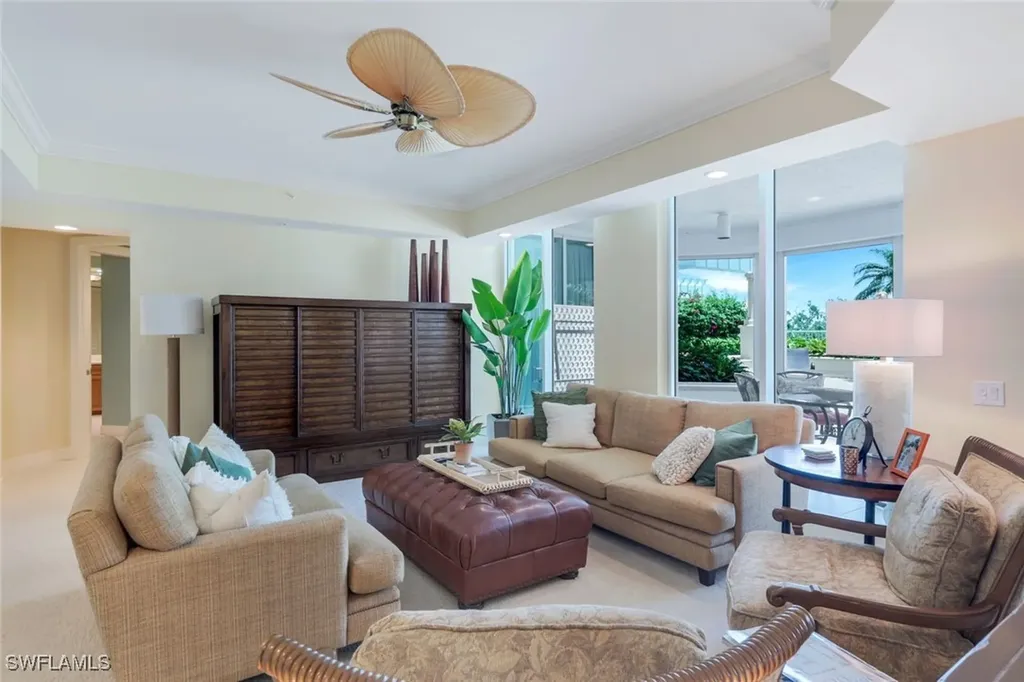 295 Grande Way Naples FL 34110