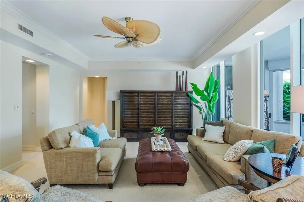 295 Grande Way Naples FL 34110