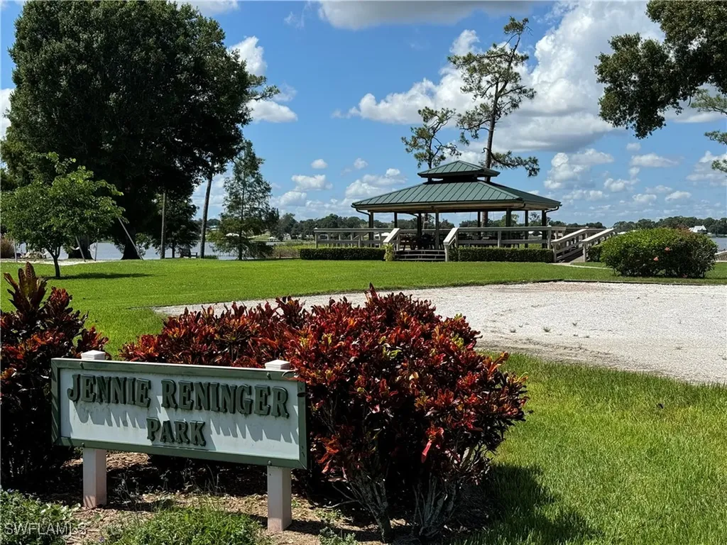 13 Meadowlake Circle S Lake Placid FL 33852