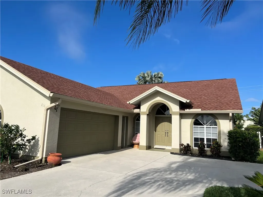 816 Belville Boulevard Naples FL 34104