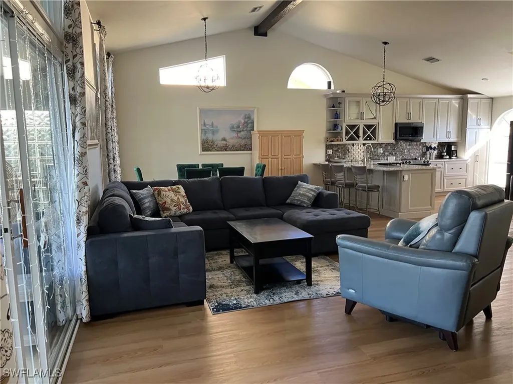 816 Belville Boulevard Naples FL 34104