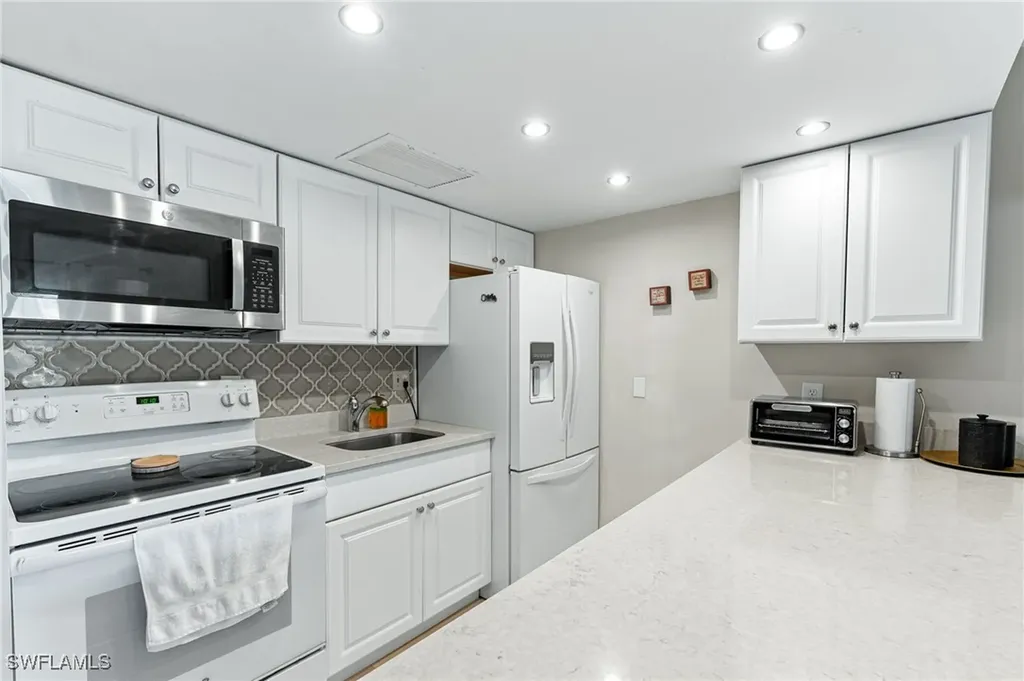 3 Bob O Link Court Naples FL 34105