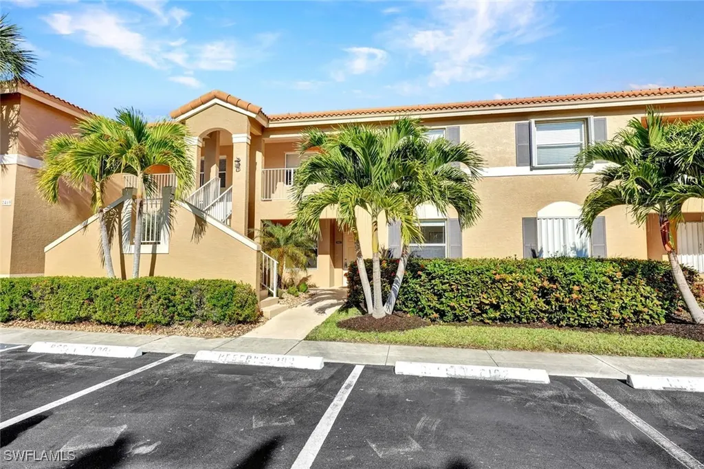 2469 Millcreek Lane Naples FL 34119
