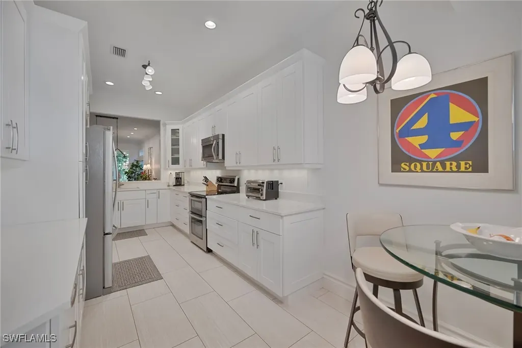 107 Amblewood Lane Naples FL 34105