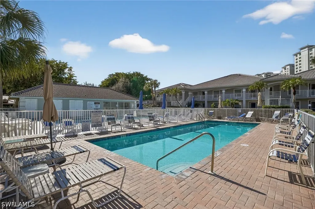 519 Roma Court Naples FL 34110