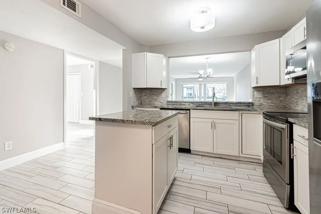 1392 Churchill Circle Naples FL 34116