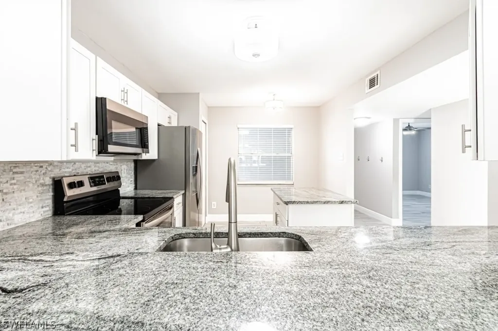 1392 Churchill Circle Naples FL 34116