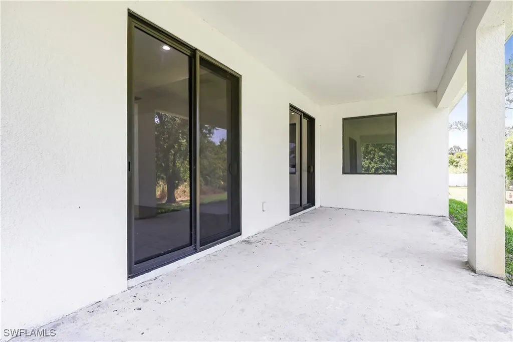 2902 11th Street W Lehigh Acres FL 33971
