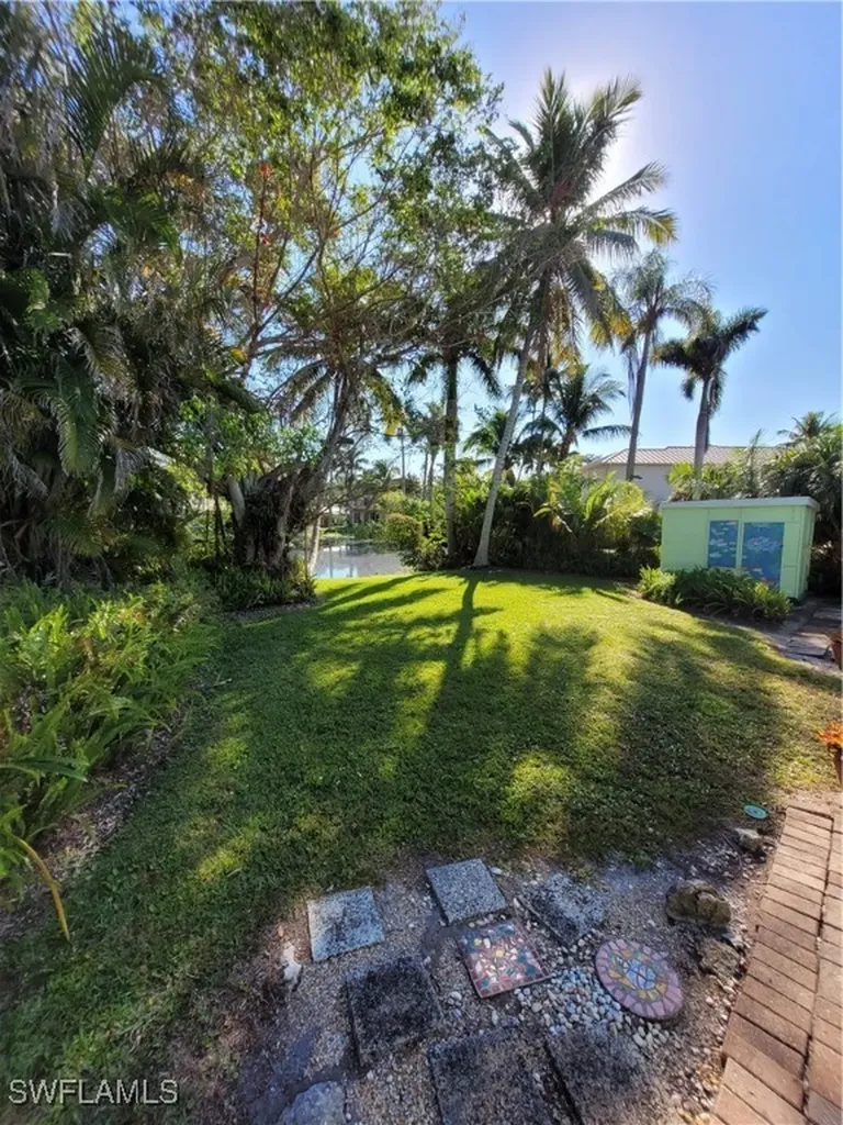 870 Forest Avenue Naples FL 34102