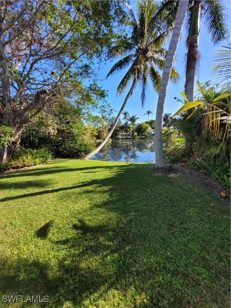 870 Forest Avenue Naples FL 34102