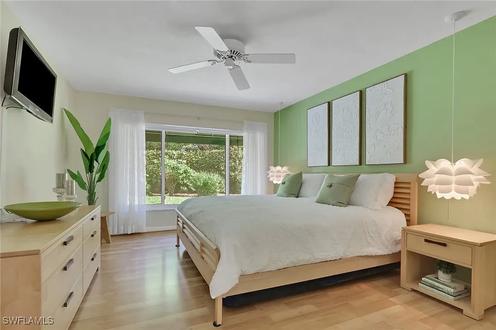 796 Reef Point Circle Naples FL 34108