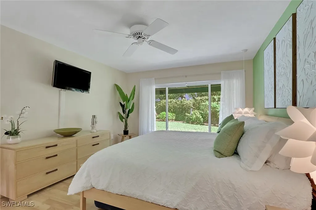 796 Reef Point Circle Naples FL 34108