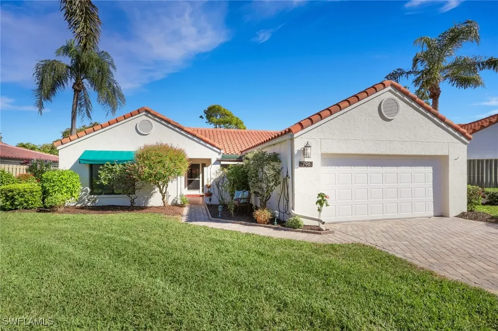 796 Reef Point Circle Naples FL 34108
