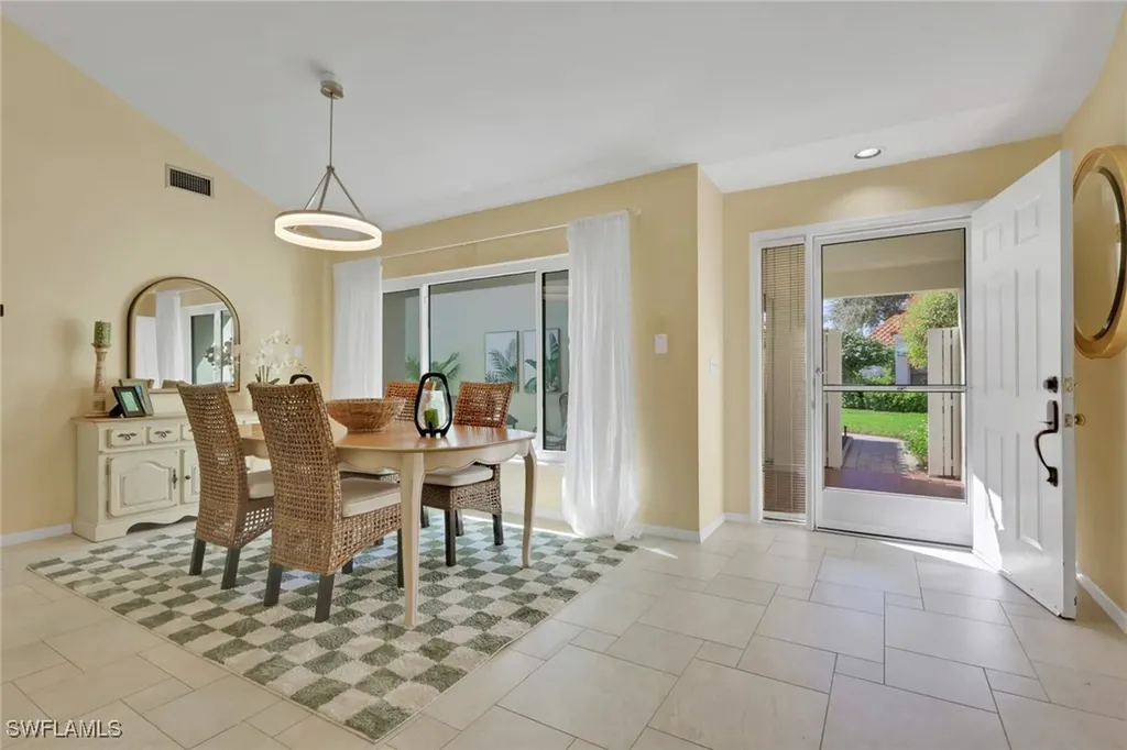796 Reef Point Circle Naples FL 34108