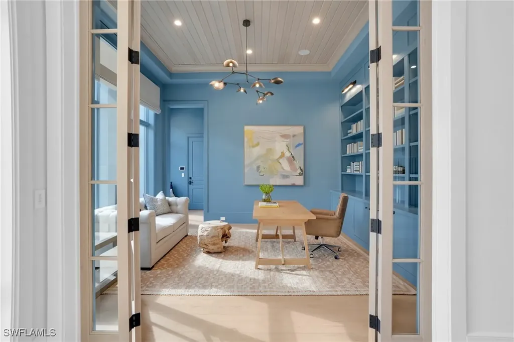 555 Whispering Pine Lane Naples FL 34103