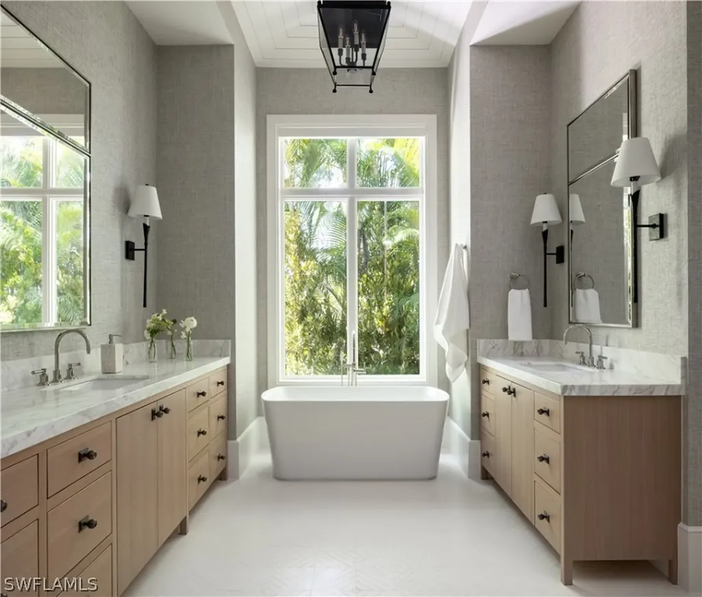 555 Whispering Pine Lane Naples FL 34103