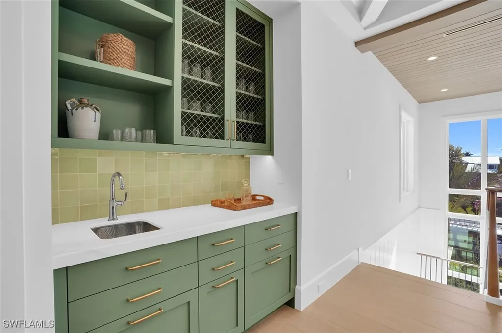 555 Whispering Pine Lane Naples FL 34103