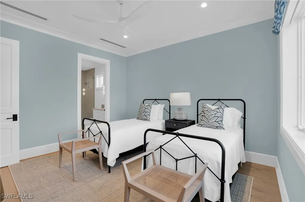 555 Whispering Pine Lane Naples FL 34103