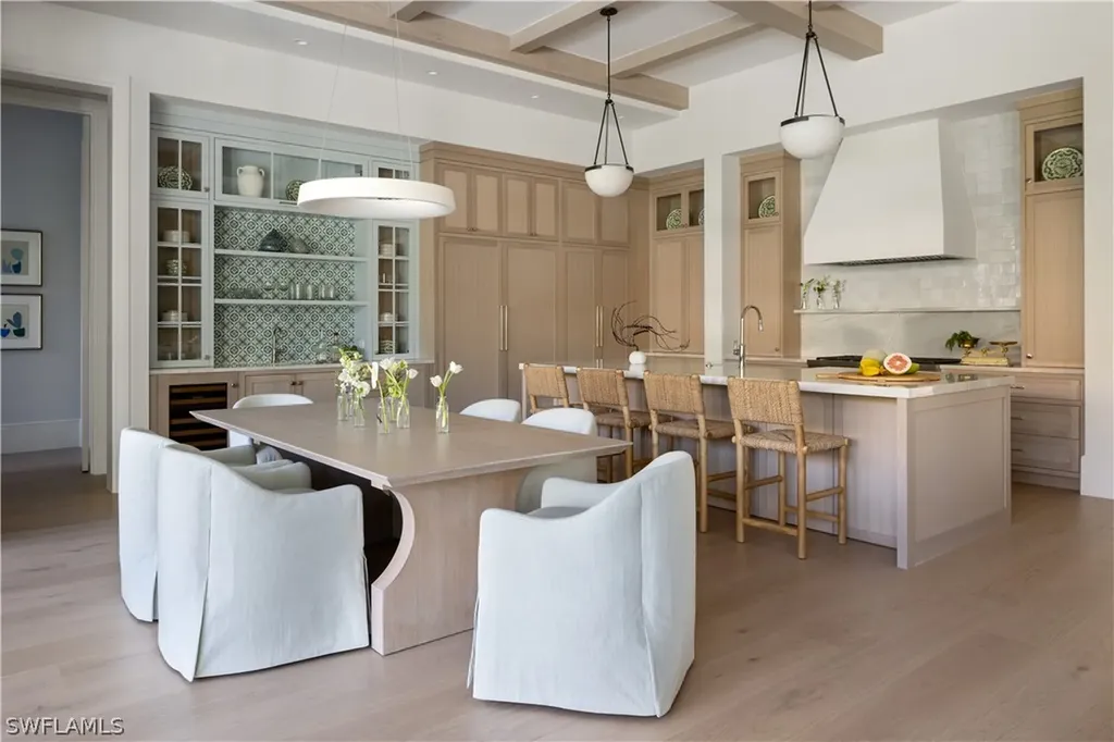 555 Whispering Pine Lane Naples FL 34103