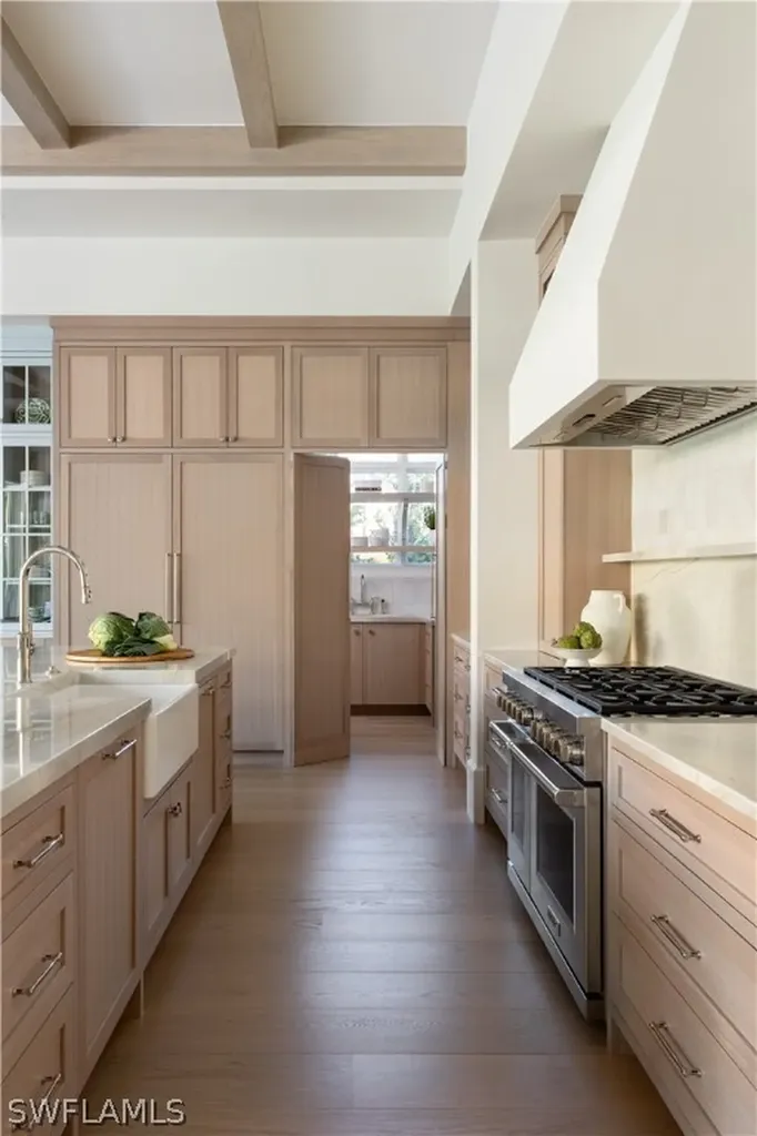 555 Whispering Pine Lane Naples FL 34103