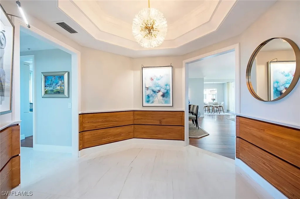 8960 Bay Colony Drive Naples FL 34108