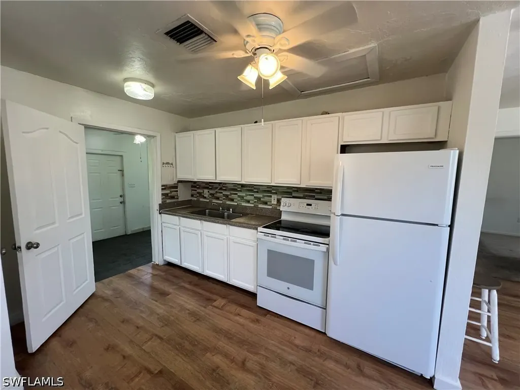 4538 Boabadilla Street Naples FL 34103