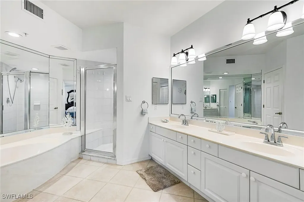 907 Panama Court Marco Island FL 34145