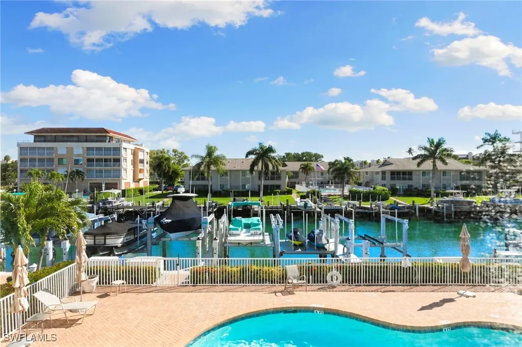 907 Panama Court Marco Island FL 34145