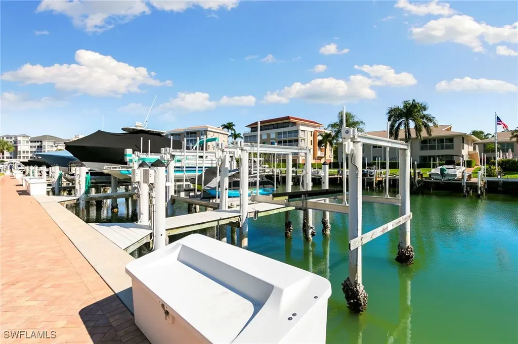 907 Panama Court Marco Island FL 34145