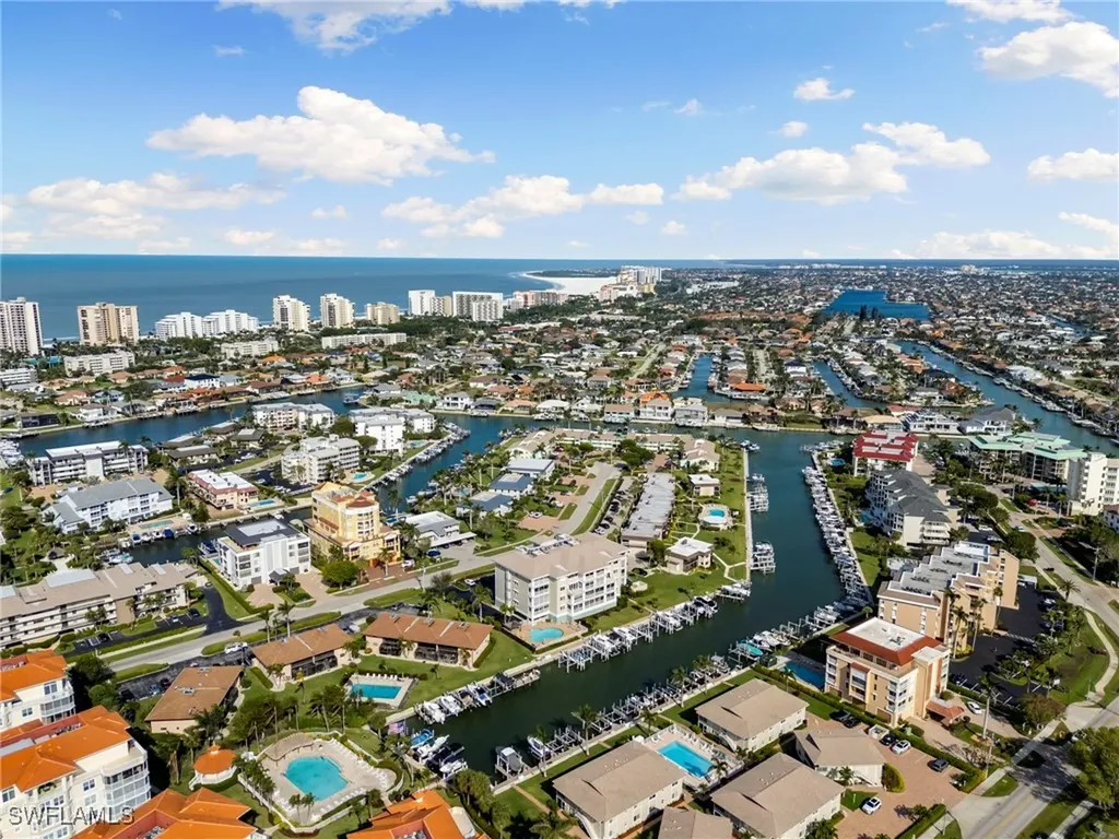 907 Panama Court Marco Island FL 34145