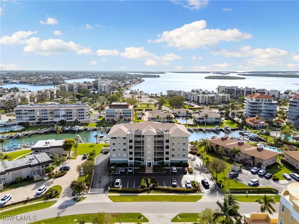 907 Panama Court Marco Island FL 34145