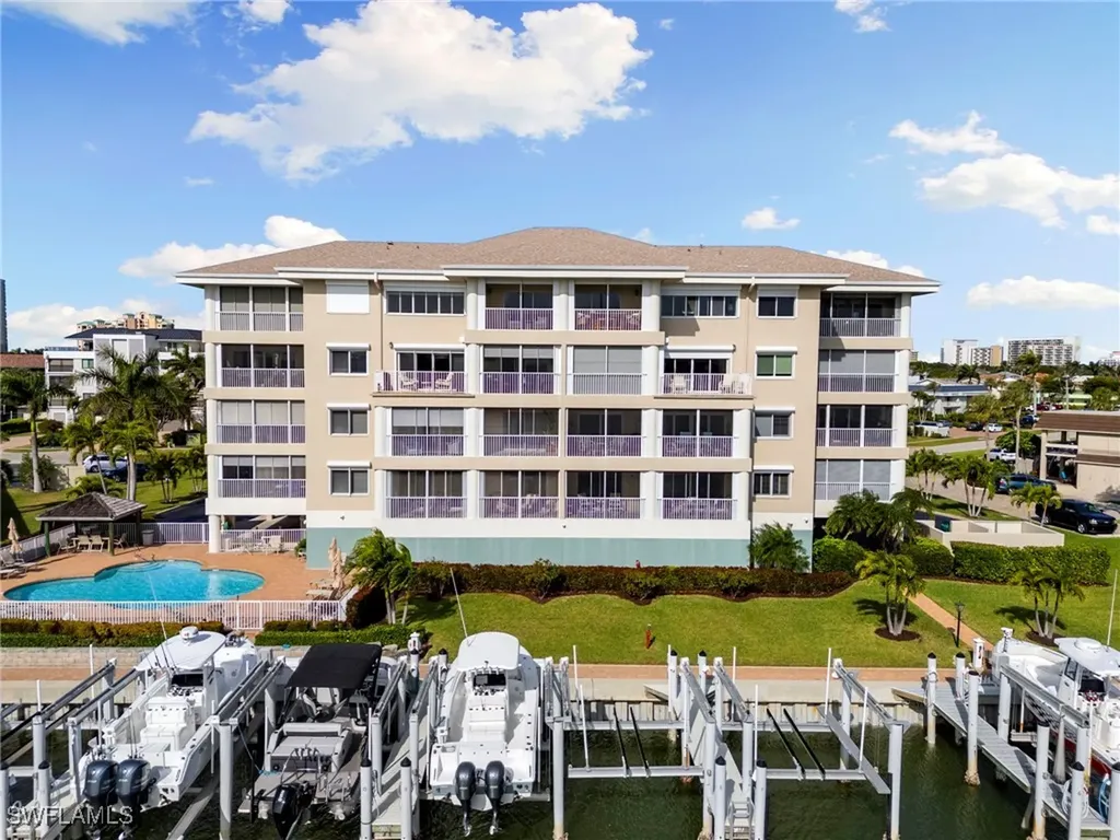 907 Panama Court Marco Island FL 34145