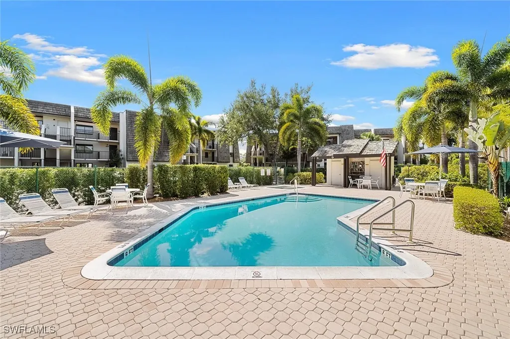 1538 Oyster Catcher Point Naples FL 34105