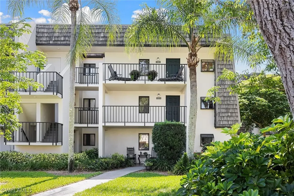 1538 Oyster Catcher Point Naples FL 34105