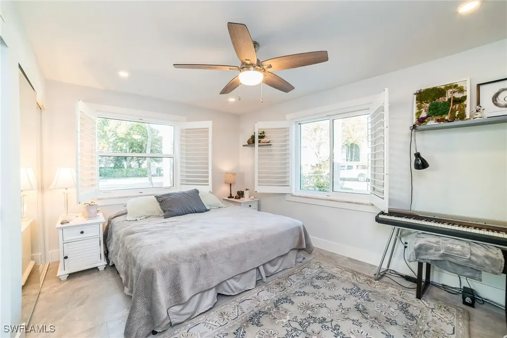 980 7th Avenue S Naples FL 34102