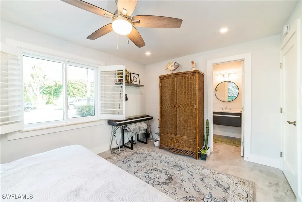 980 7th Avenue S Naples FL 34102