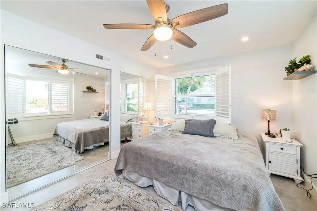980 7th Avenue S Naples FL 34102